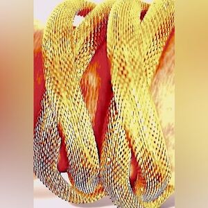 NWOT Gold Mesh Bangle Bracelet!  A show stopper accessory that pops!
